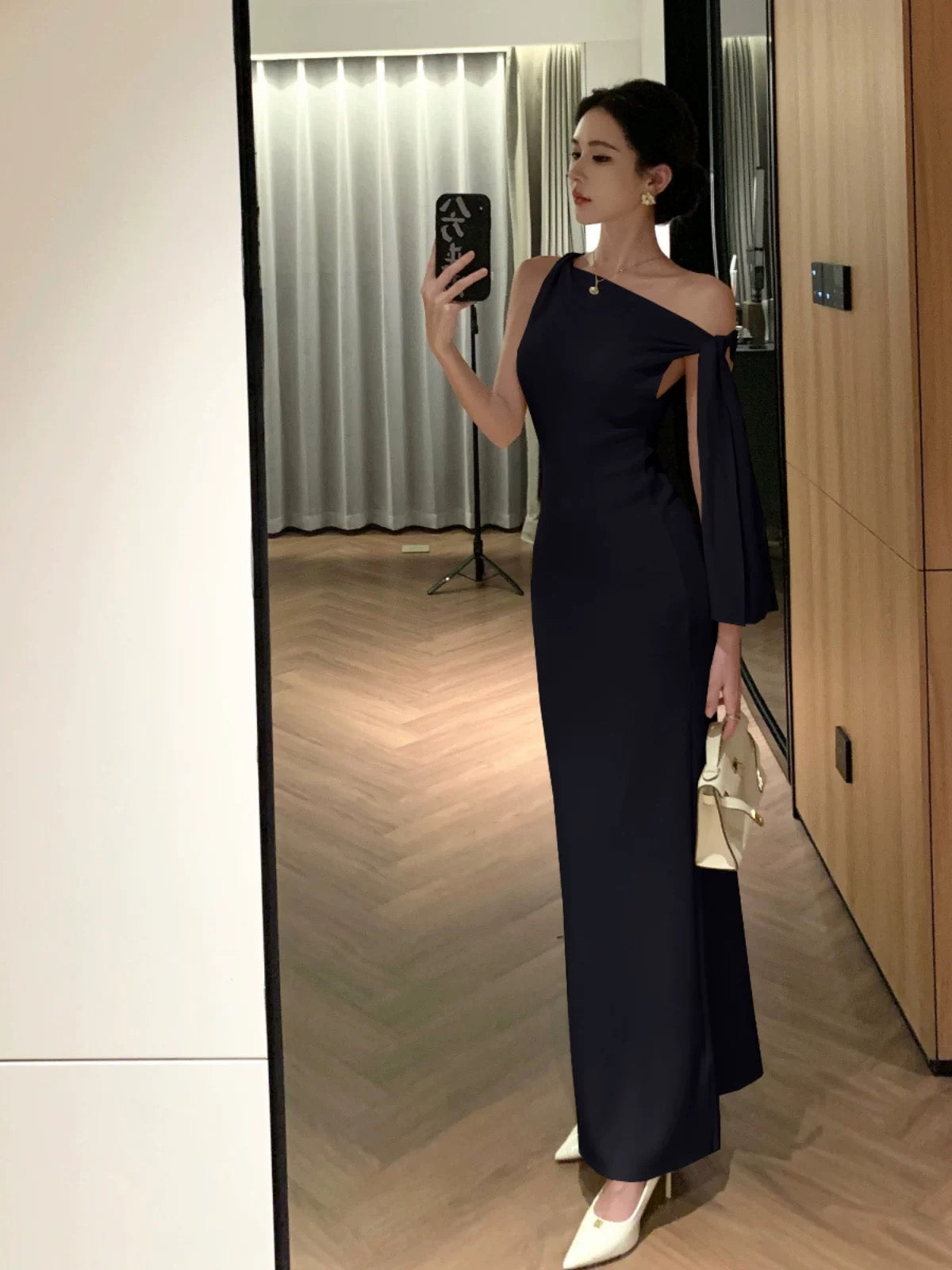 Robe Sirène Sexy Asymétrique Anniversaire 21 Ans Élégante Longueur Genou Robe de Demoiselle d'honneur Été N4000