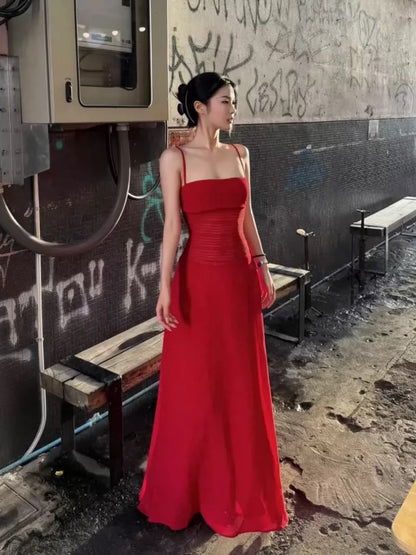 Robes de Bal Simples Robe de Soirée Formelle en Chiffon Rouge à Bretelles Fines et Ligne A avec Plis N4005