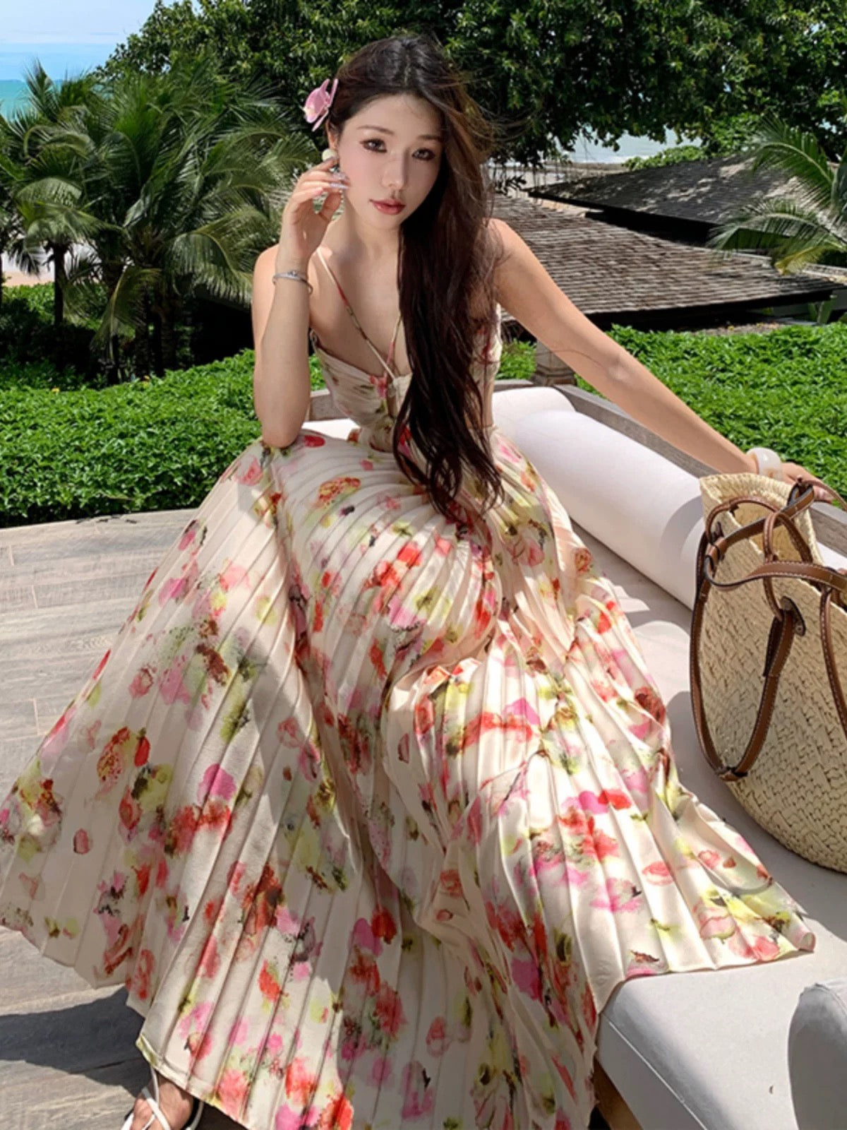 Robe de Soirée Élégante et Formelle N4007 pour 21ème Anniversaire, Invitée de Mariage, Col Halter, Coupe Trapèze Modeste, Imprimé Floral, Dos Nu