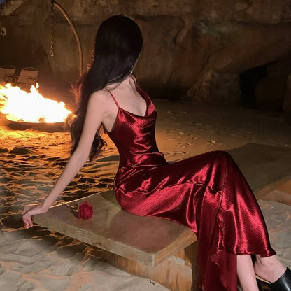 Einfache Abschlussballkleider Meerjungfrau Burgund Spaghettiträger Abendkleid Formell mit offenem Rücken Formelles Kleid N4008