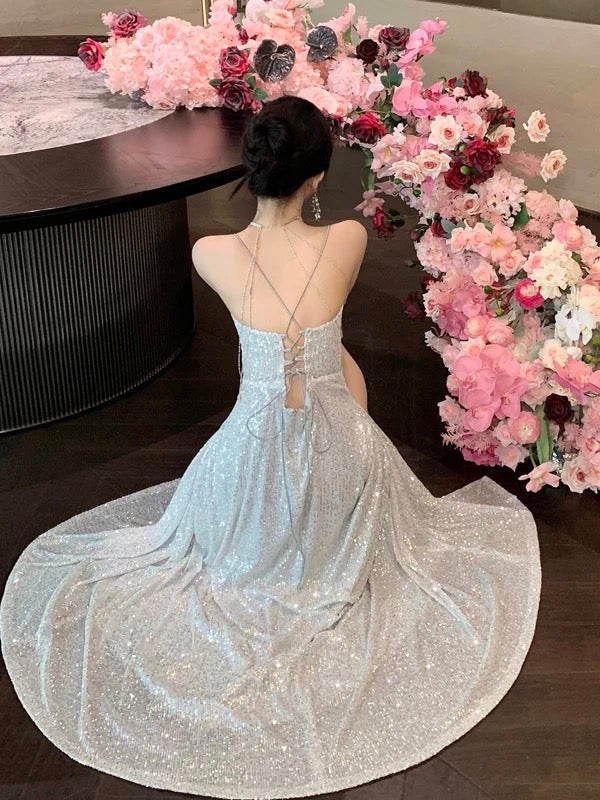 Robe élégante de 18e anniversaire à paillettes, bretelles spaghetti, dos nu, fente, ligne A, scintillante pour invitée de mariage N4017