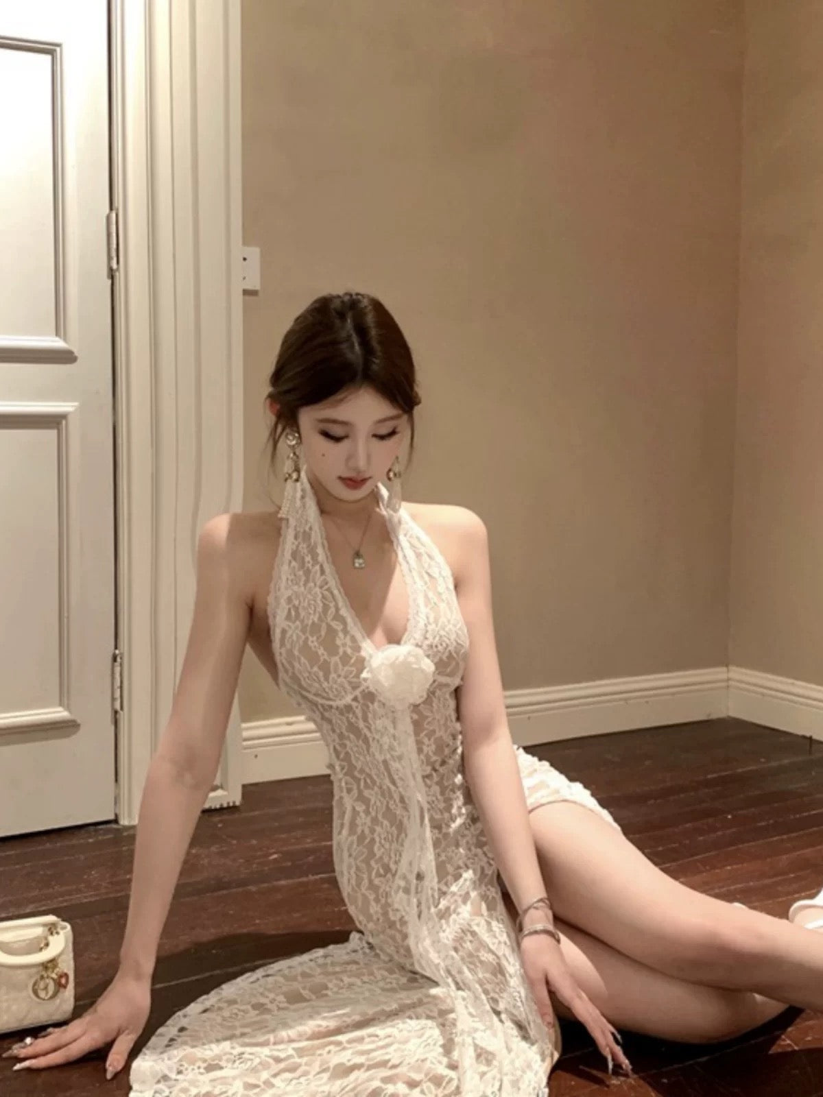 Elegante Abschlussballkleider Meerjungfrau Neckholder Ärmellos Weiß Spitze Abendkleid Ballkleid N4025