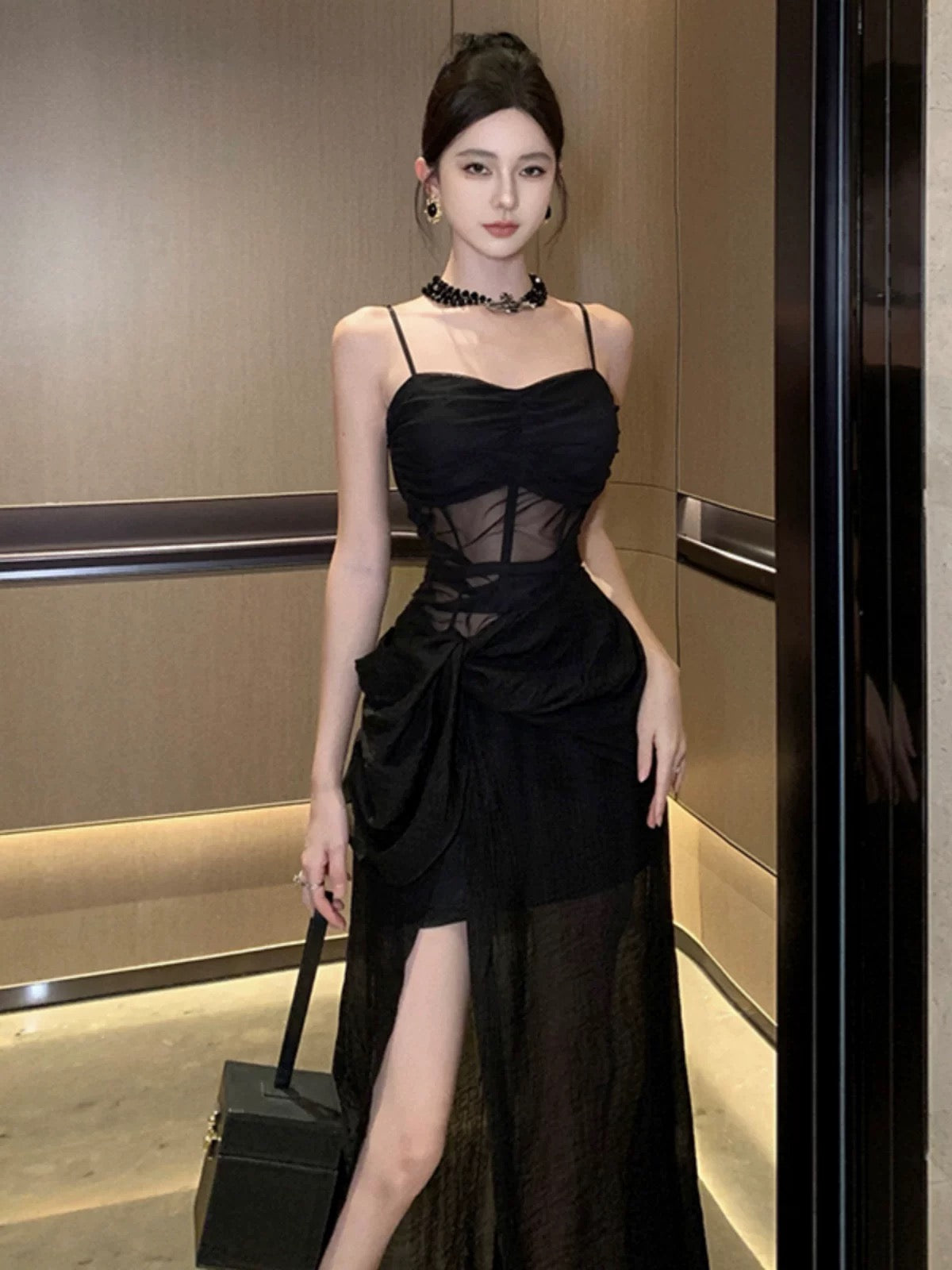Sexy Meerjungfrau Spaghettiträger Schwarze Krawatte 18. Geburtstag Elegantes Outfit Sommer Hochzeitsgastkleider N4045