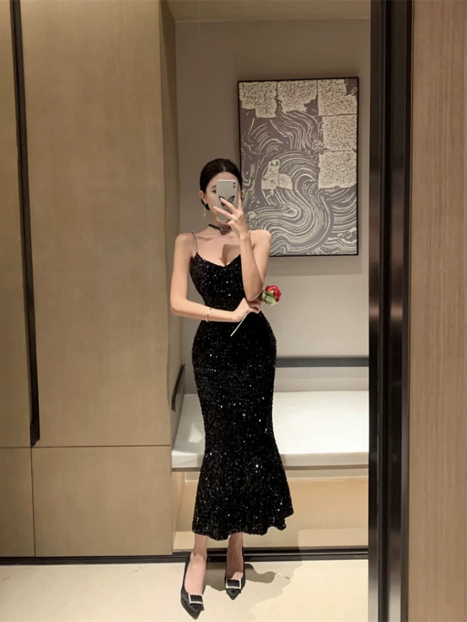 Sexy Meerjungfrau Spaghettiträger Schwarze Krawatte 18. Geburtstag Elegantes Outfit Pailletten Hochzeitsgastkleider N4046