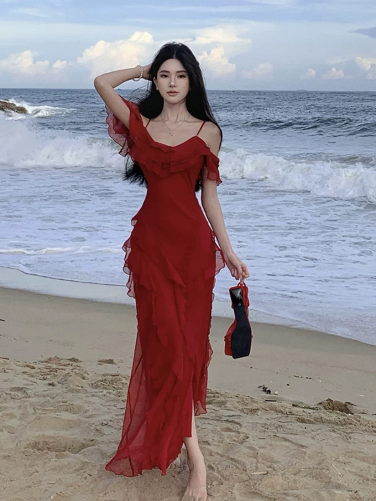 Robe sirène à fines bretelles en mousseline bordeaux élégante pour 18ème anniversaire, longueur genou, pour invitée de mariage N4050