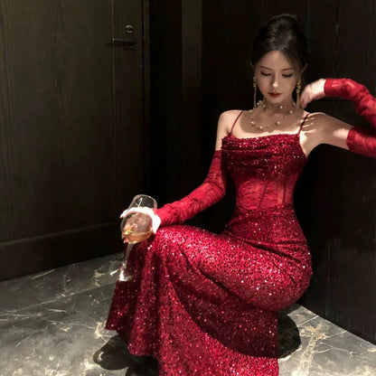 Charmante Meerjungfrauen-Spaghettiträger-Kleid Burgund Pailletten Sommer 19. Geburtstag Elegantes Outfit Hochzeitsgäste Kleider N4080
