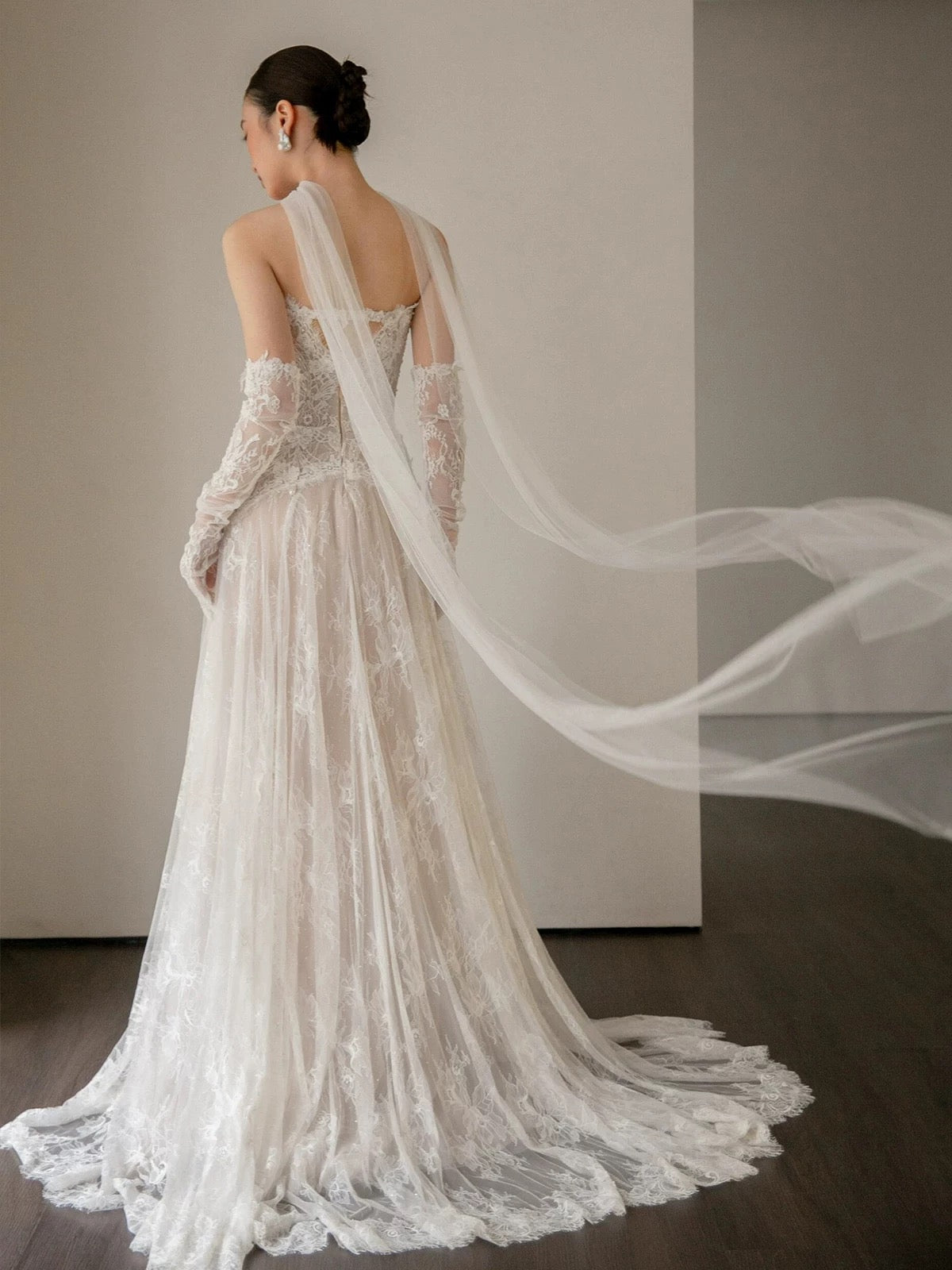Modest A Line Sweetehart With Scarf Gloves White Lace Brides Gown Bridal Dress Long Wedding Dresses RB5317