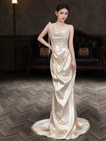 Einfaches Meerjungfrau-Abendkleid aus Satin mit einer Schulter, ärmellos, für Damen N4246
