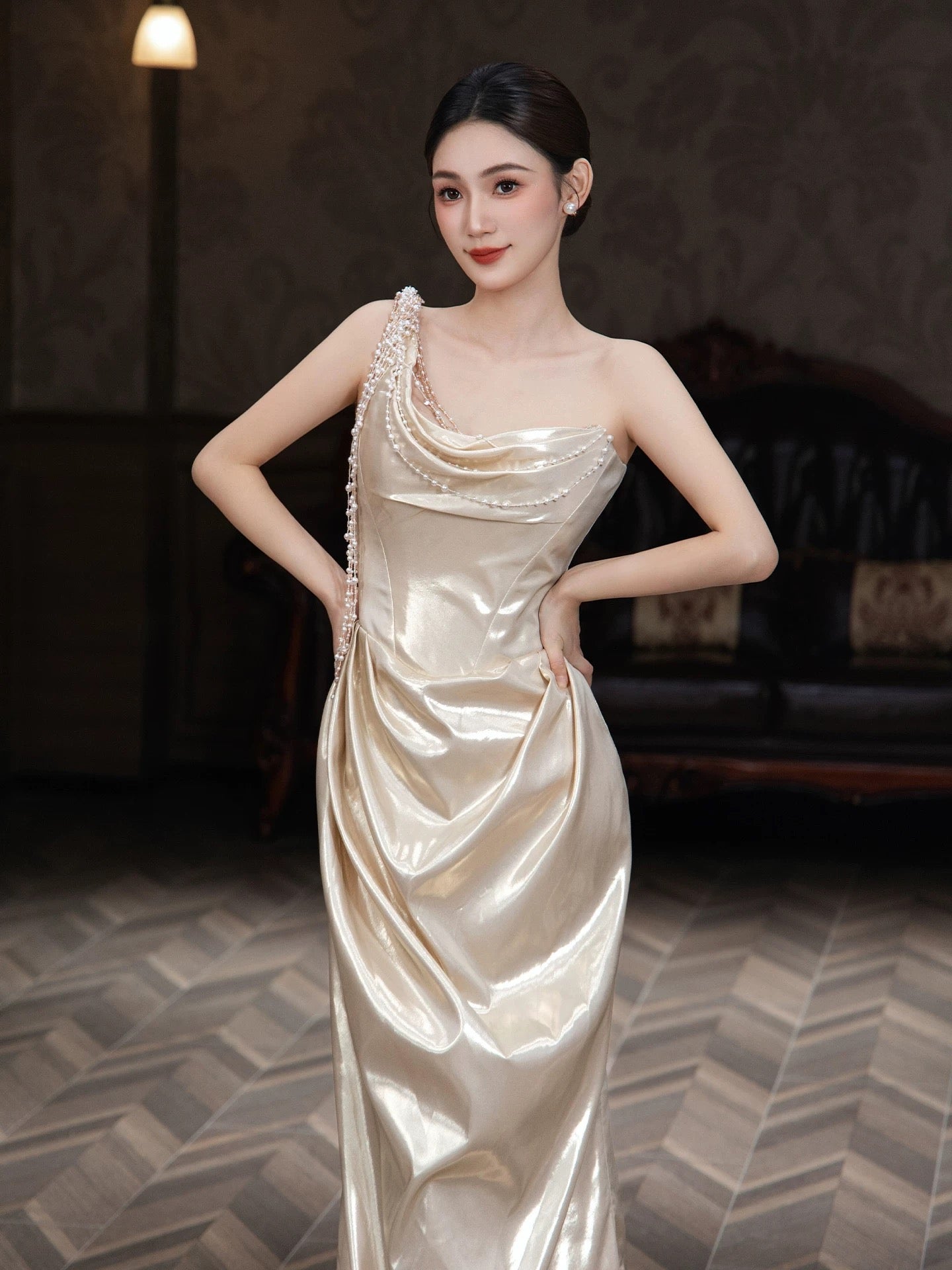 Einfaches Meerjungfrau-Abendkleid aus Satin mit einer Schulter, ärmellos, für Damen N4246