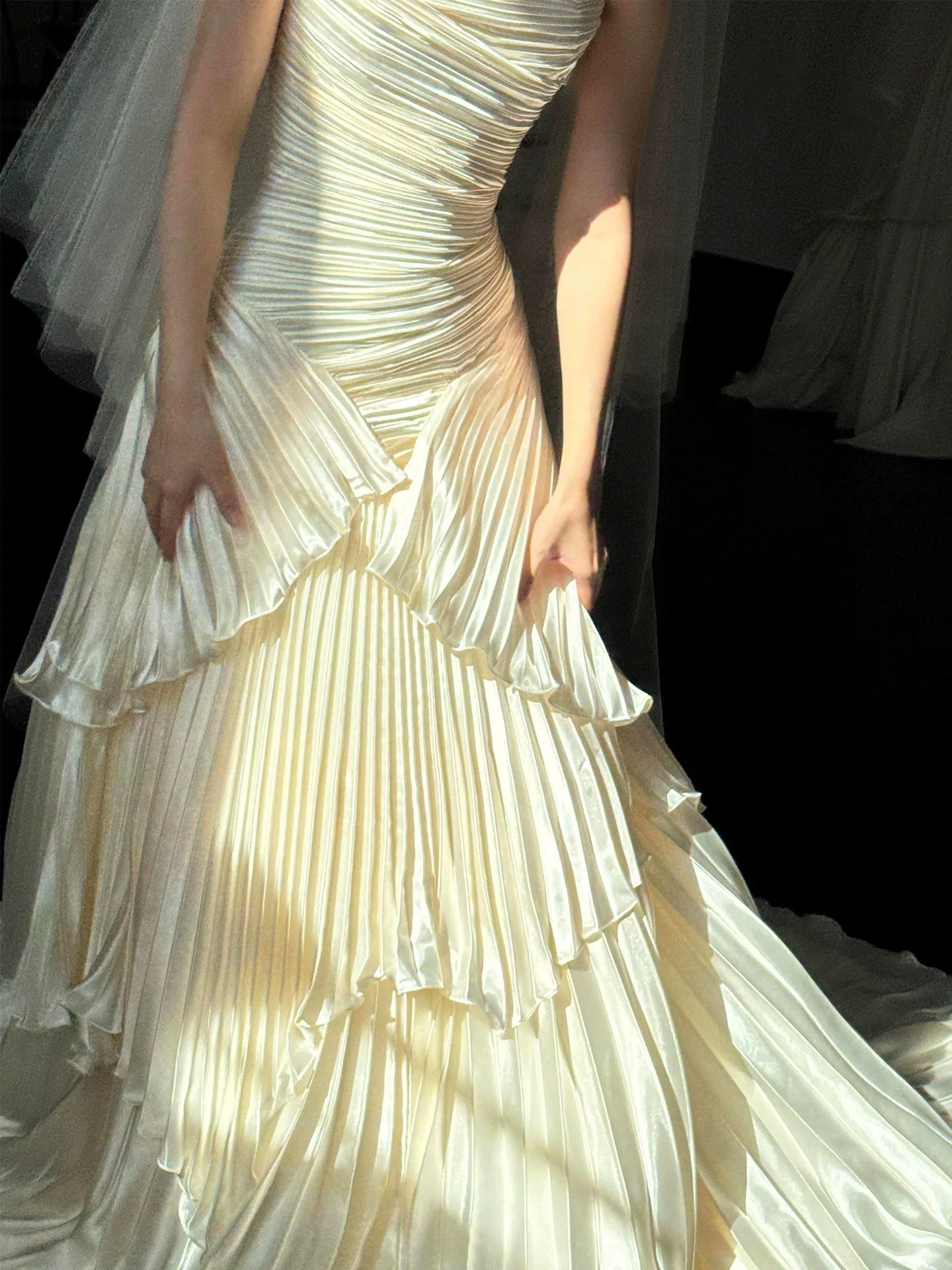 Vintage Wedding Dresses Mermaid Strapless Pleated Satin Long Summer Garden Wedding Dress N4119