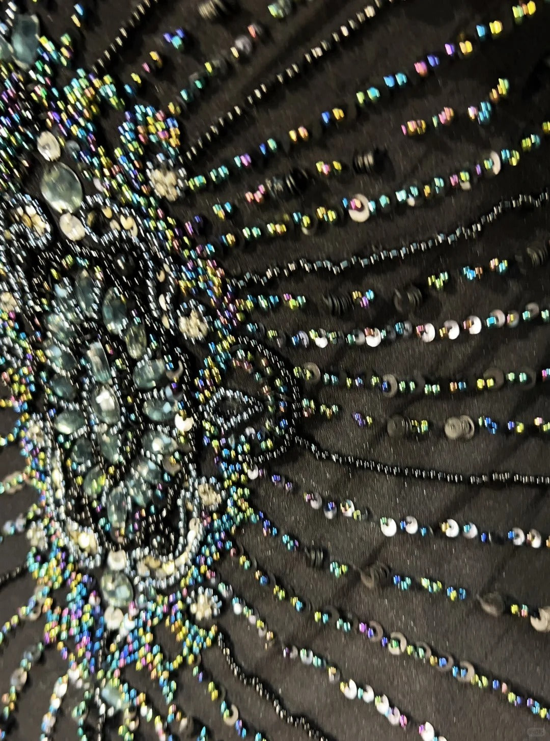 Robes de bal glamour Sirène Halter Col montant avec perles argentées Tenues de soirée formelles N3840