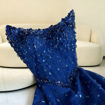 Elegantes, trägerloses, königsblaues Pailletten-Abendkleid mit Perlen in A-Linie, ideal für Highschool-Teenager und Abschlussball (N001)