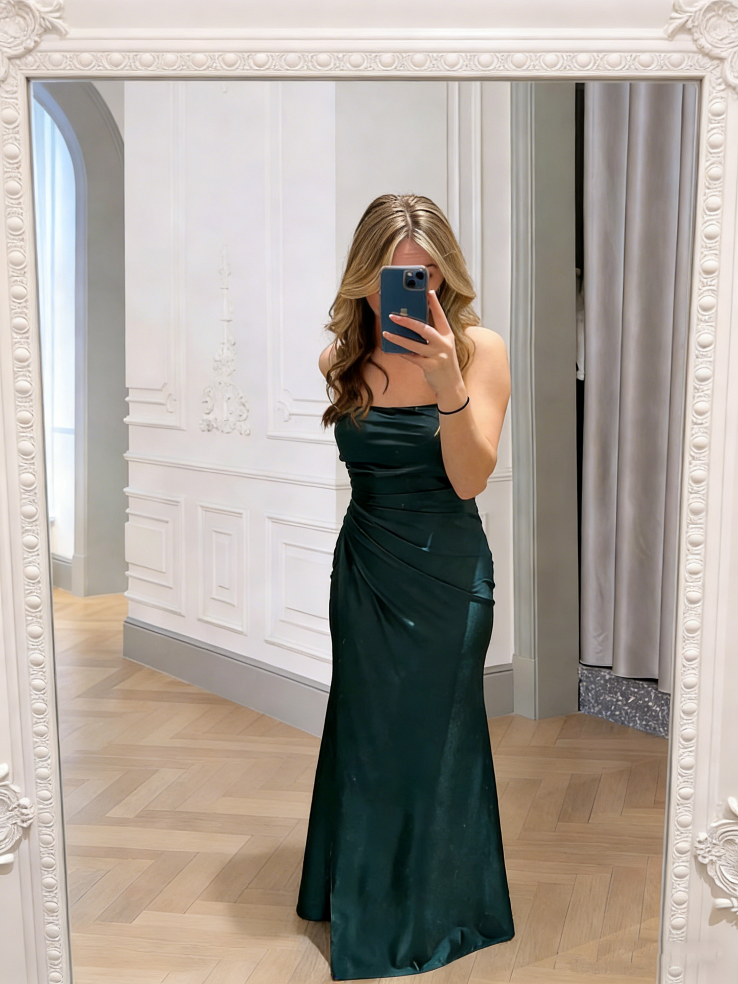 Elegantes Meerjungfrauen-Abendkleid aus dunkelgrünem Satin mit Spaghettiträgern – perfekt für Teenagerinnen und ihre Abschlussballparty (N005)