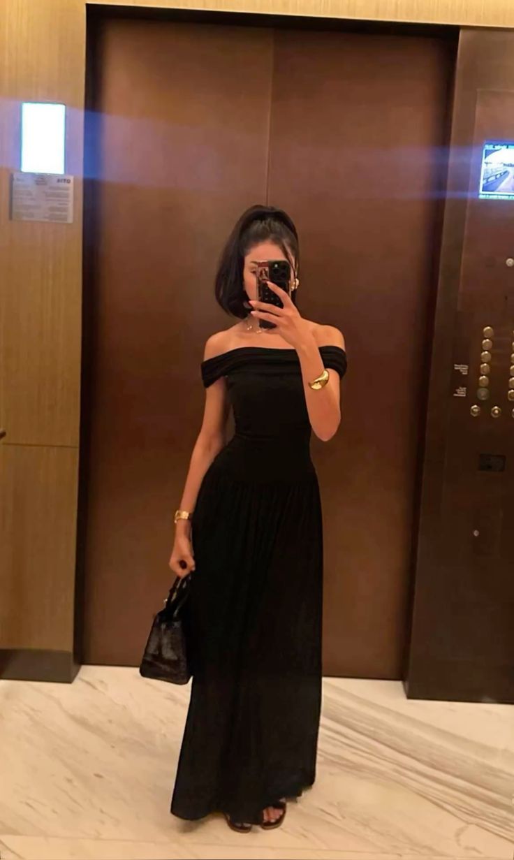Elegantes, schulterfreies, burgunderrotes A-Linien-Abendkleid mit Ärmeln, perfekt für Highschool-Teenager und Abschlussball (Modell N013)