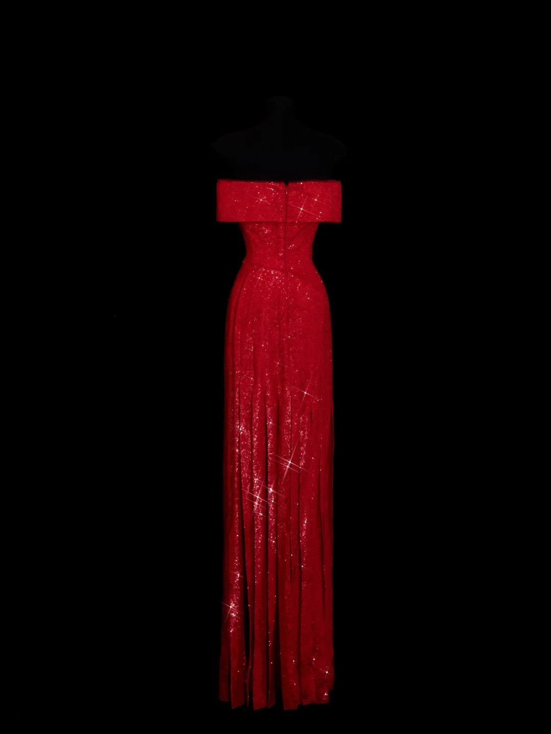 Elegantes, schulterfreies, rotes, plissiertes Paillettenkleid mit Rüschen – Inspiration für Abendkleider und festliche Partys (Modell N152)