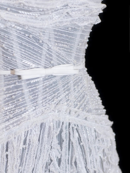 Glitzerndes Brautkleid, Ballkleid mit Spaghettiträgern, Pailletten und Perlen, weißes Brautkleid, figurbetontes langes Brautkleid N156