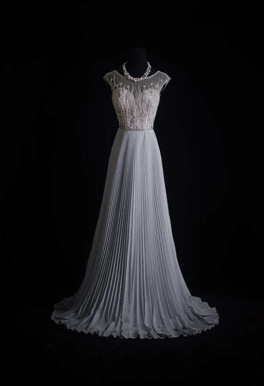 Vintage Prom Dresses Aesthetic A line Scoop Neck Silver Gray Pleated With Beaded Bodice Inspo Formal Party Gown N167