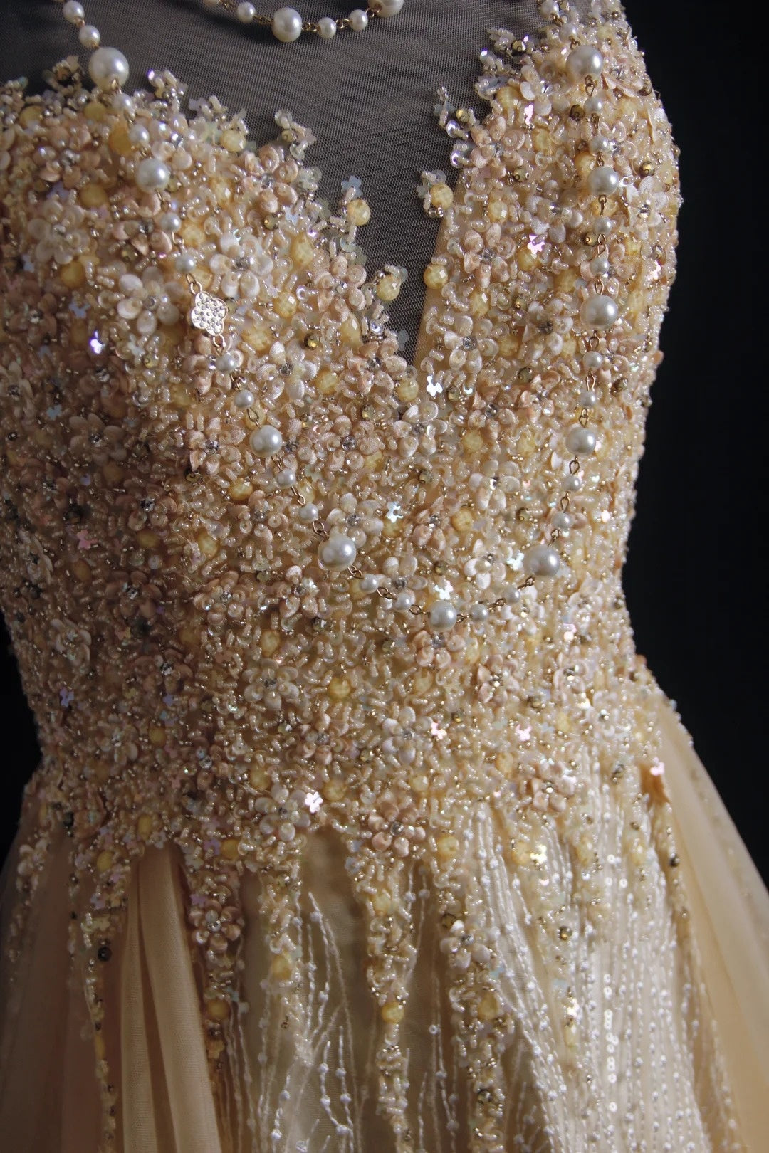 Robe de bal vintage esthétique, coupe trapèze, col rond, tulle champagne avec corsage perlé, inspiration robe de soirée formelle N170