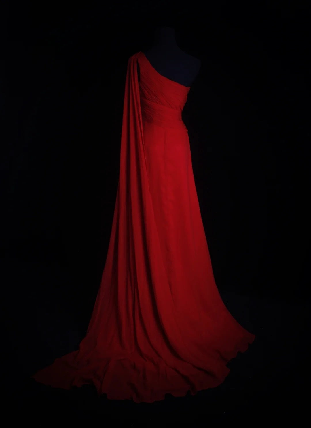 Robe de bal vintage, coupe trapèze, une épaule, en mousseline rouge avec corsage perlé, inspiration robe de soirée formelle N171
