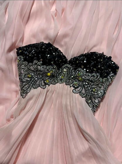 Elegante Ballkleider A-Linie Herzförmiger Ausschnitt Chiffon Rosa Mit Spitze Ärmellos Formelle Abendgarderobe N3791