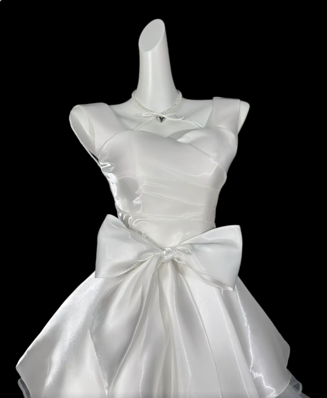 Mignonne Robe de Bal Courte Blanche Cœur avec Nœud Robe de Soirée Mini Robes de Rentrée N4328