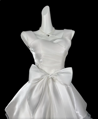 Mignonne Robe de Bal Courte Blanche Cœur avec Nœud Robe de Soirée Mini Robes de Rentrée N4328