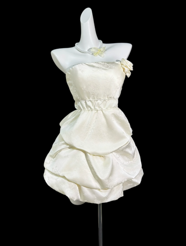 Jolies Robes de Bal Courtes sans Bretelles avec Robes de Soirée Mini Dos Nu Robes de Bal de Promo N4332