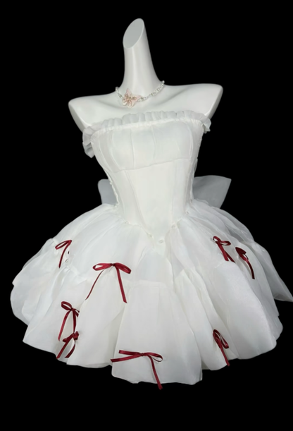 Jolie robe de bal bustier courte mini couleur menthe et blanc pour une fête de remise des diplômes ou un bal de promo N4377
