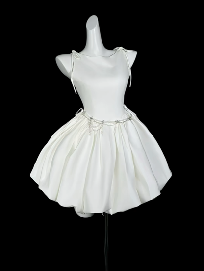 Robes de cocktail de bal de fin d'année courtes et évasées blanches à encolure ronde N4408