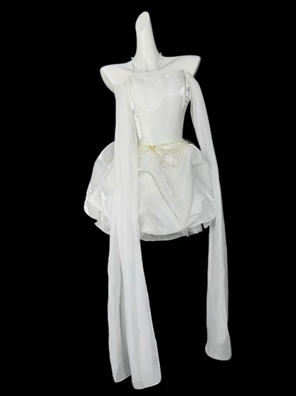 Kurzes Cocktailkleid aus weißem Organza mit Spaghettiträgern und voluminösem Rock N4417