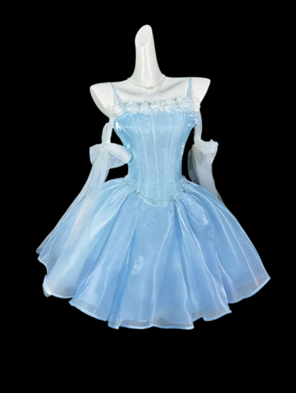 Robes de bal uniques Robe courte de soirée de remise des diplômes Bretelles spaghetti Petite robe noire N4431