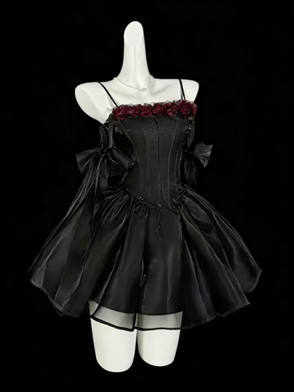 Robes de bal uniques Robe courte de soirée de remise des diplômes Bretelles spaghetti Petite robe noire N4431