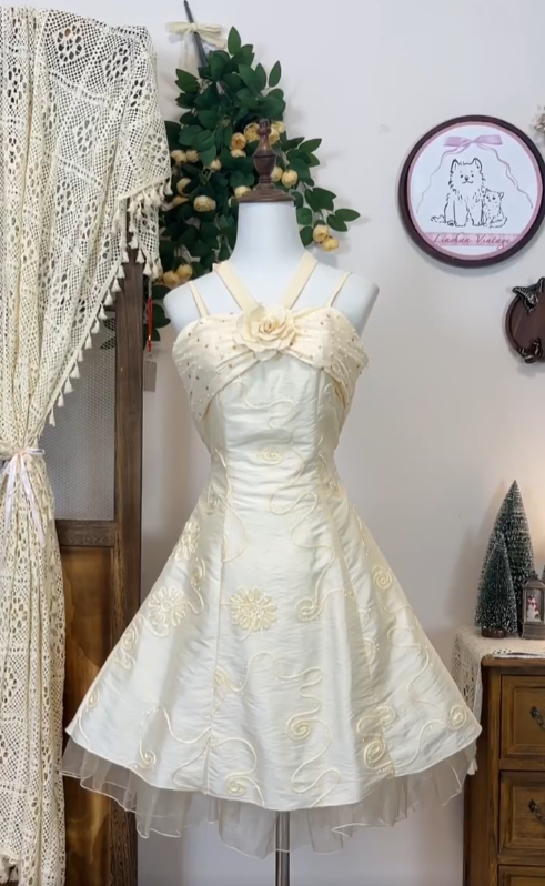 Pretty A Line Spaghetti Strap Ivory Halter With Flower Senior Short Graduation High School Homecoming Dresses N4572