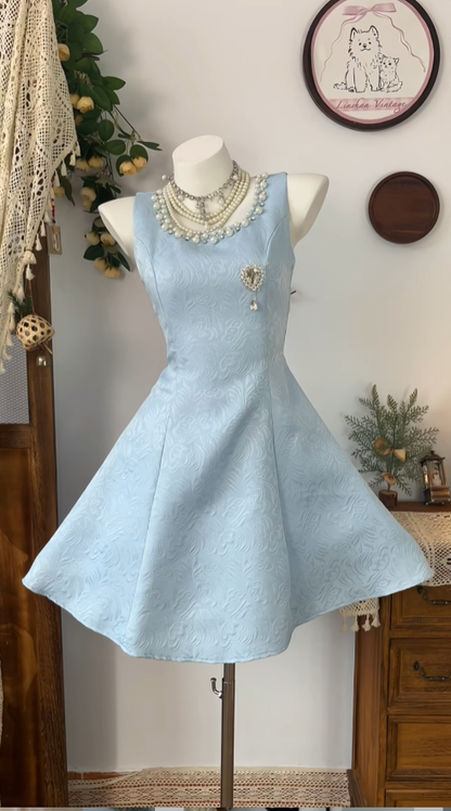 Süßes Ballkleid mit eckigem Ausschnitt, hellblauem Satin, für Abiturfeier, Abschlussball, Inspo für Homecoming-Kleider N4607