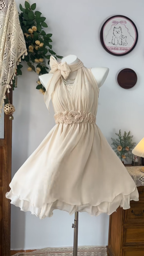Robes de bal de fin d'année et de rentrée des classes N4612 en mousseline de soie champagne, coupe courte, élégantes, style licou, inspiration pour les aînés