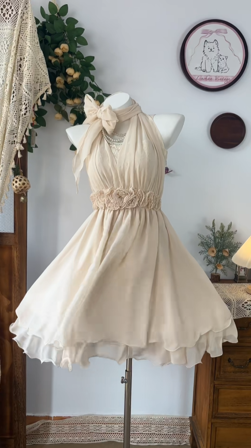 Robes de bal de fin d'année et de rentrée des classes N4612 en mousseline de soie champagne, coupe courte, élégantes, style licou, inspiration pour les aînés