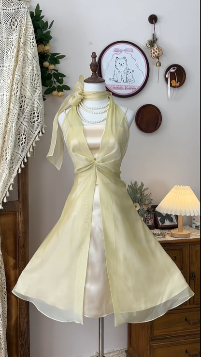Belles robes de bal courtes en mousseline jaune pour lycée, de bal de promo, ou de rentrée scolaire (N4618)