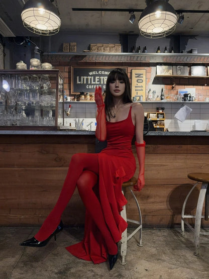 Einzigartiges, trägerloses, leuchtend rotes Meerjungfrauen-Abendkleid mit Schlitz – Inspiration für formelle Abendkleider N462