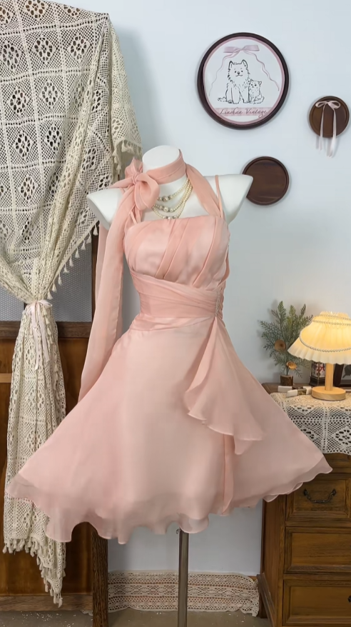 Belles Robes de Bal Courtes Halter en Mousseline Rose Fard à Joues Mini pour Senior Robes de Soirée de Rentrée de Lycée N4632