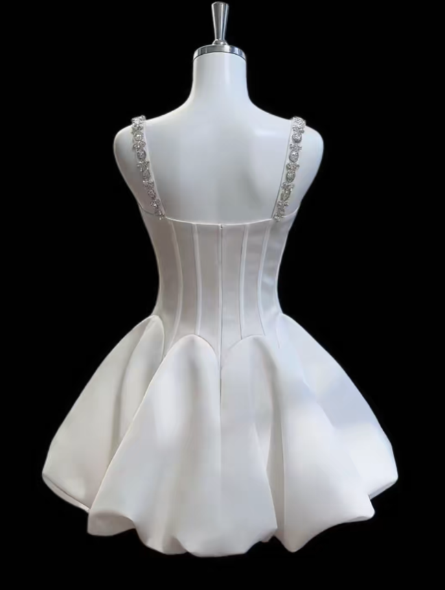 Wunderschöne Ballkleider, eckiger Ausschnitt, Satin, Weiß, Mini, für Oberstufenschülerinnen, kurzes Hoco-Kleid, Abiballkleider N4648