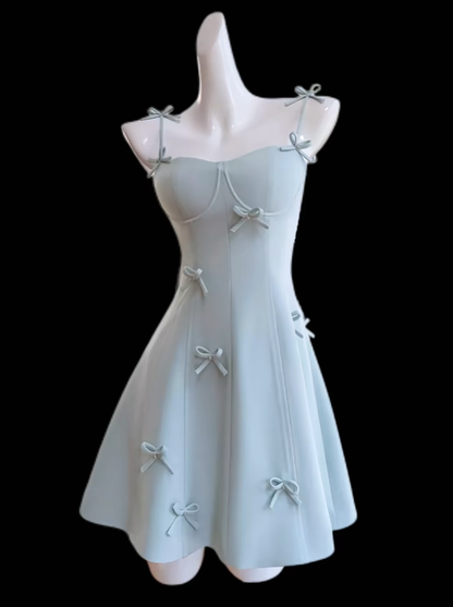 Wunderschönes A-Linien Spaghettiträger Hellblau Satin Senior Inspo Abschluss High School Kurze Homecoming Kleider N4650