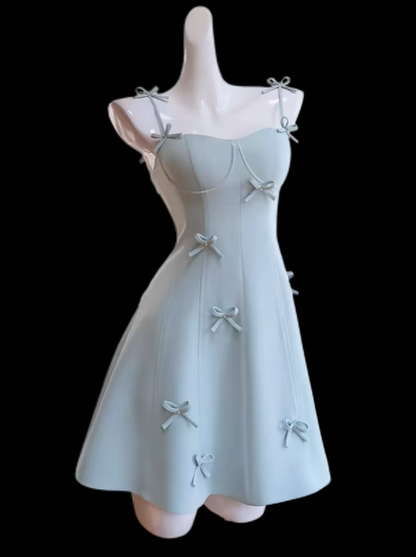 Wunderschönes A-Linien Spaghettiträger Hellblau Satin Senior Inspo Abschluss High School Kurze Homecoming Kleider N4650