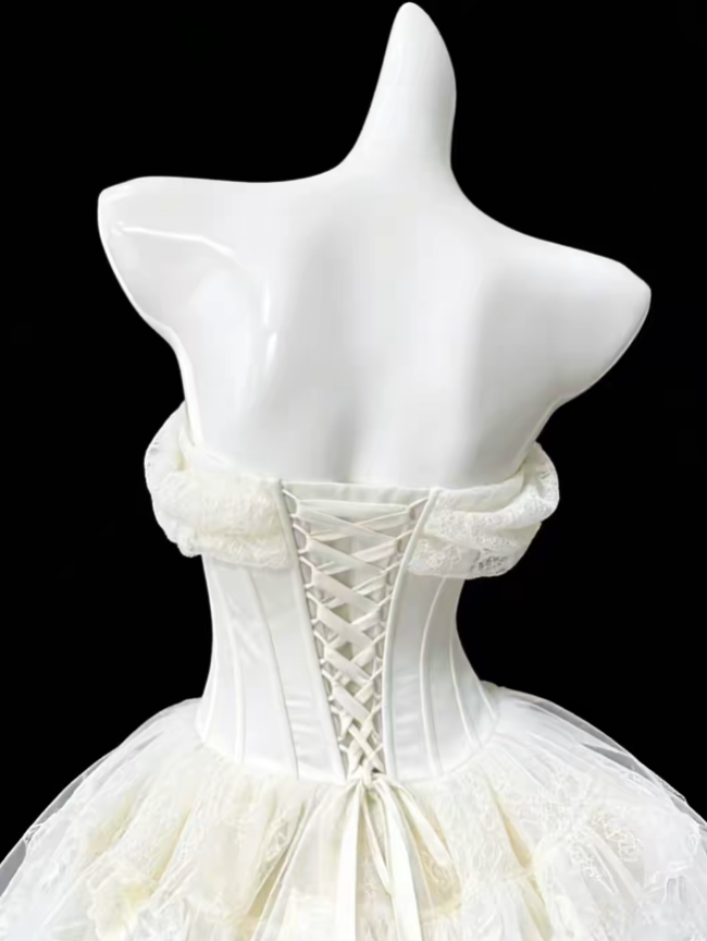 Bescheidene Ballkleid Schulterfrei Weiß Spitze Mini Kurze Hoco Kleid Abiballkleider N4687