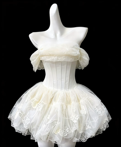 Bescheidene Ballkleid Schulterfrei Weiß Spitze Mini Kurze Hoco Kleid Abiballkleider N4687