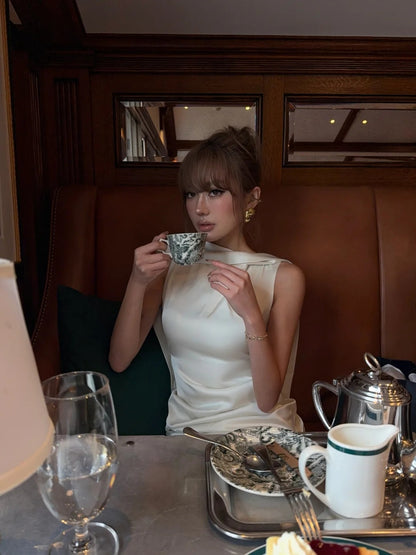 Robe de bal sirène élégante en satin blanc, dos nu, longue, idéale pour un 18e anniversaire ou une soirée formelle (N480)