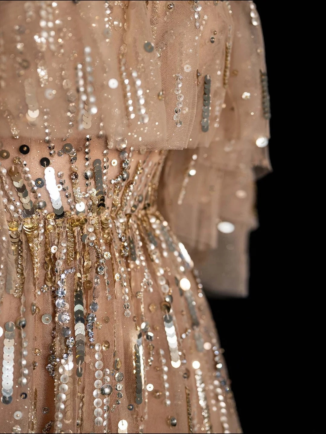 Elegantes schulterfreies Tüll-Ballkleid mit kurzen Ärmeln und perlenbesetztem Oberteil, langes Abendkleid, Halbabschlussballkleid, formelles Kleid N616
