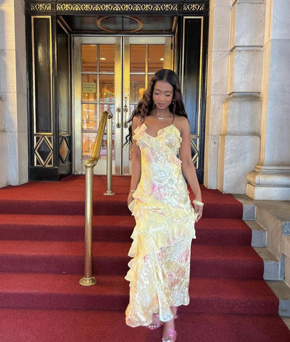 Robe de bal longue sirène à fines bretelles en dentelle jaune et mousseline, idéale pour un 21e anniversaire ou une remise de diplôme (NN901)