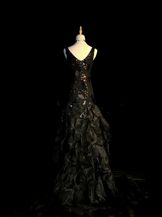 Vintage Meerjungfrauen-Kleid aus den 1950er Jahren, V-Ausschnitt, Satin, Schwarz mit Perlen- und Schmucksteinbesatz, langes Ballkleid, Partykleid, Outfit zum 18. Geburtstag, Abschlusskleid N920