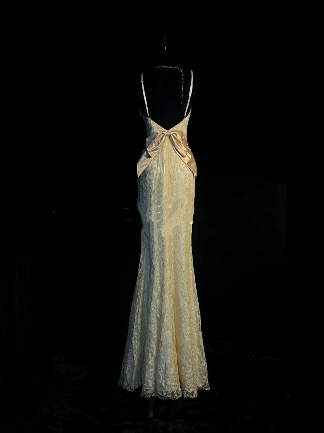 Chic Mermaid V Neck Yellow Lace Long Party Dresses Prom Dresses Impress Wedding Guest Dress N924