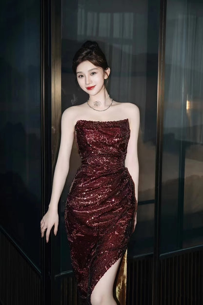 Robe de bal longue vintage fourreau sans bretelles bordeaux à sequins avec fente, tenue de soirée formelle N932